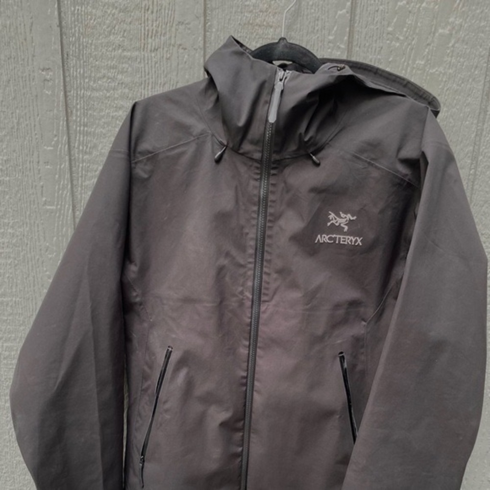 ARC’TERYX BETA RAIN JACKET XL - Picture 3 of 3